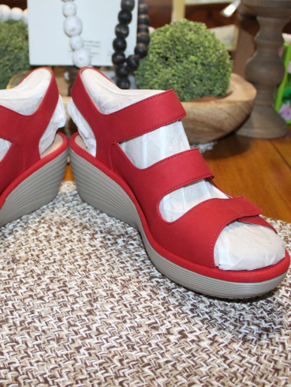 NWT Clark Reedly Juno Wedge sandals 9 1/2 WIDE SHARP! COMFY! - Picture 11 of 15